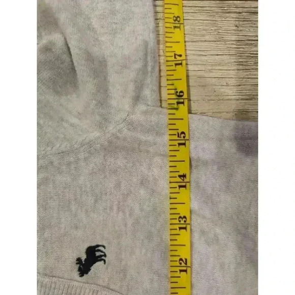 Two Abercrombie & Fitch Girls XL Women XS Blue Stripe and Ivory V-Neck Sweaters - Picture 7 of 16